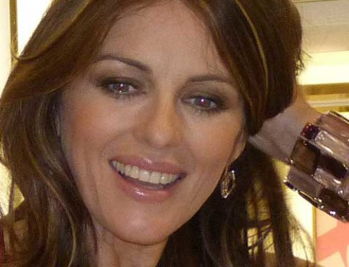 Carat +: Elizabeth Hurley bekoort iedereen tijdens openingsevent